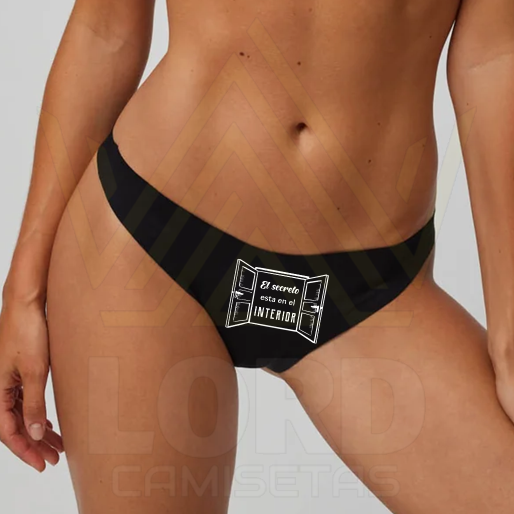 Tanga ♀ El Secreto Esta en el Interior